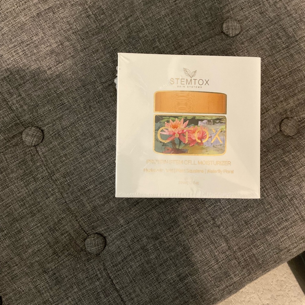 Stem Gold Body Oil Moisturizer